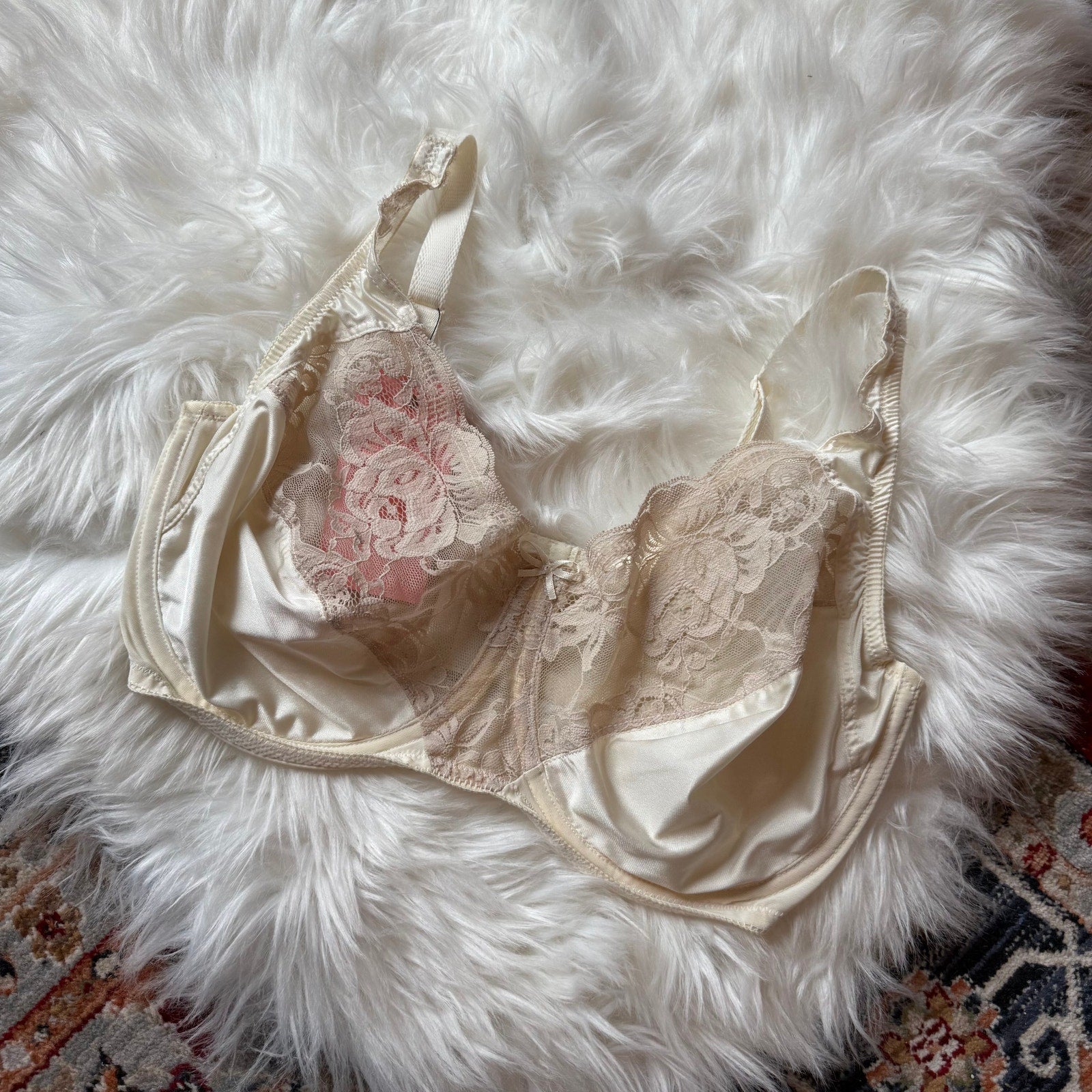 Victoria's Secret Vintage 1980s Gold Label Bra - Size 36DD